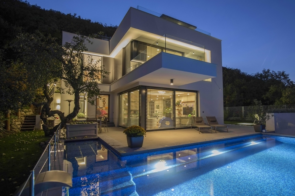 Crazy Home